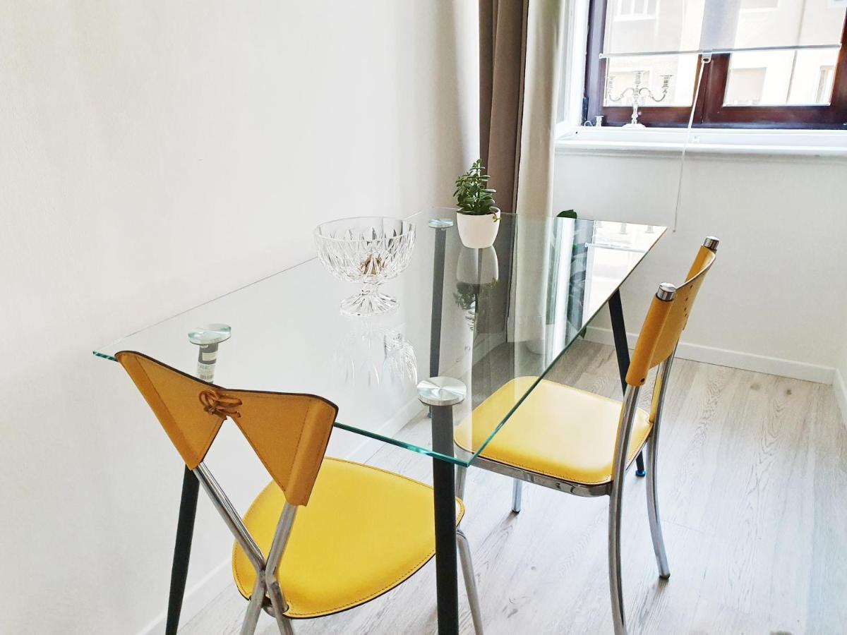 Casa Bianca - 2 Bedroom Design Apartment Trieste Bagian luar foto